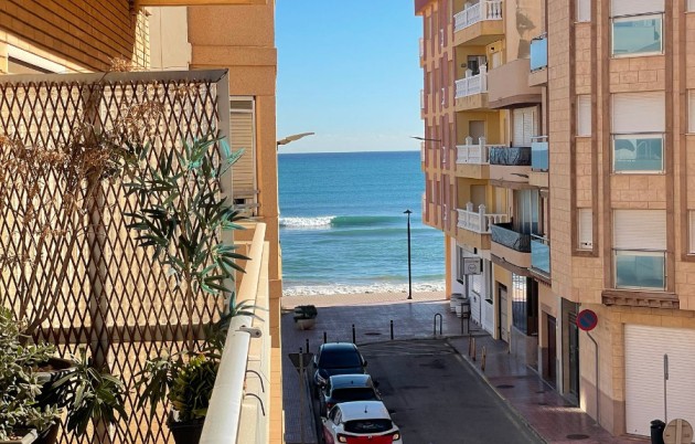 Apartment - Sale - La Mata - La Mata