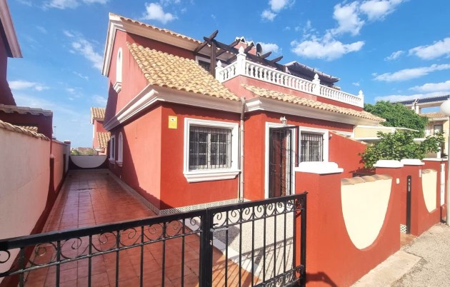 Casa adosada - Venta - Orihuela - 6004