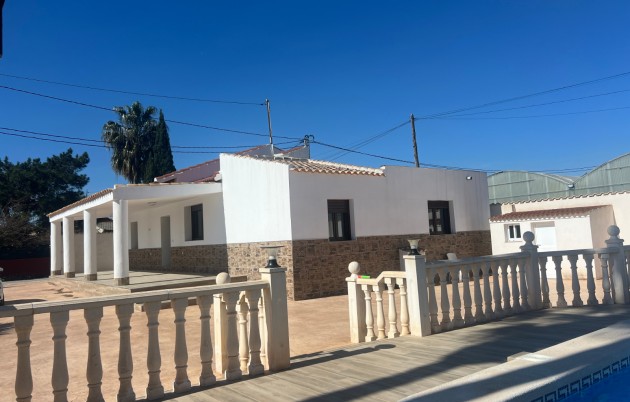 Chalet independiente - Venta - Dolores - Dolores