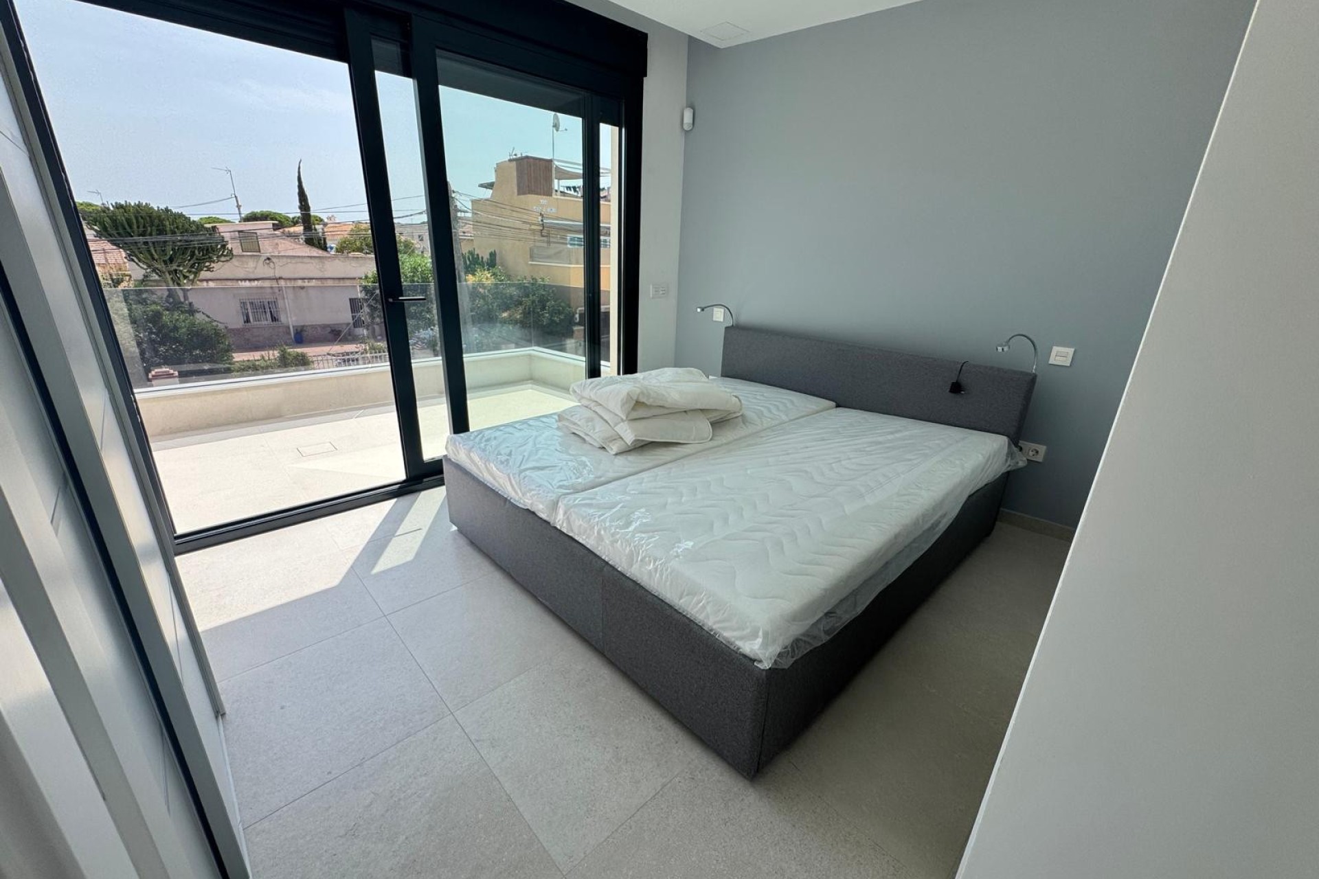 Nueva construcción  - Chalet independiente - Guardamar del Segura - Urbanización Buenavista