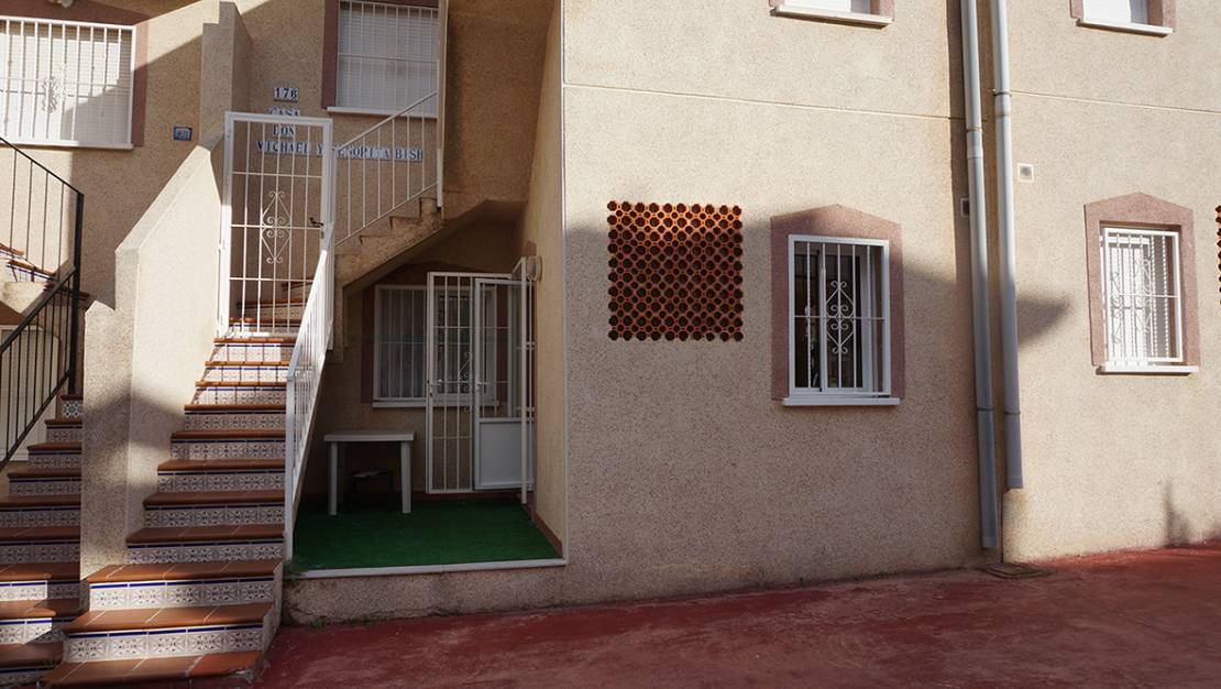 Sale - Apartment - Algorfa - urbanization Montemar
