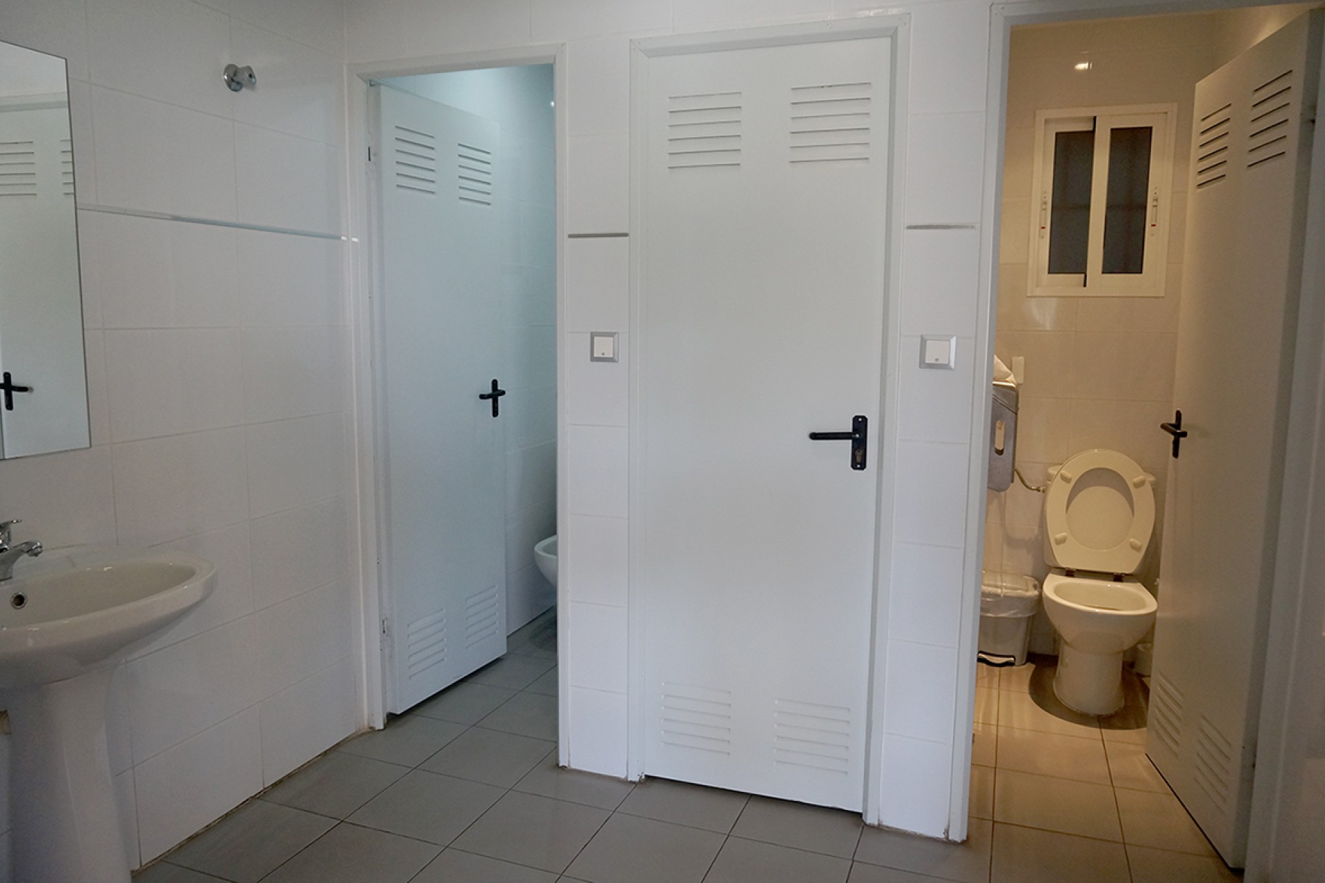 Sale - Commercial - Guardamar del Segura - Urbanization Buenavista