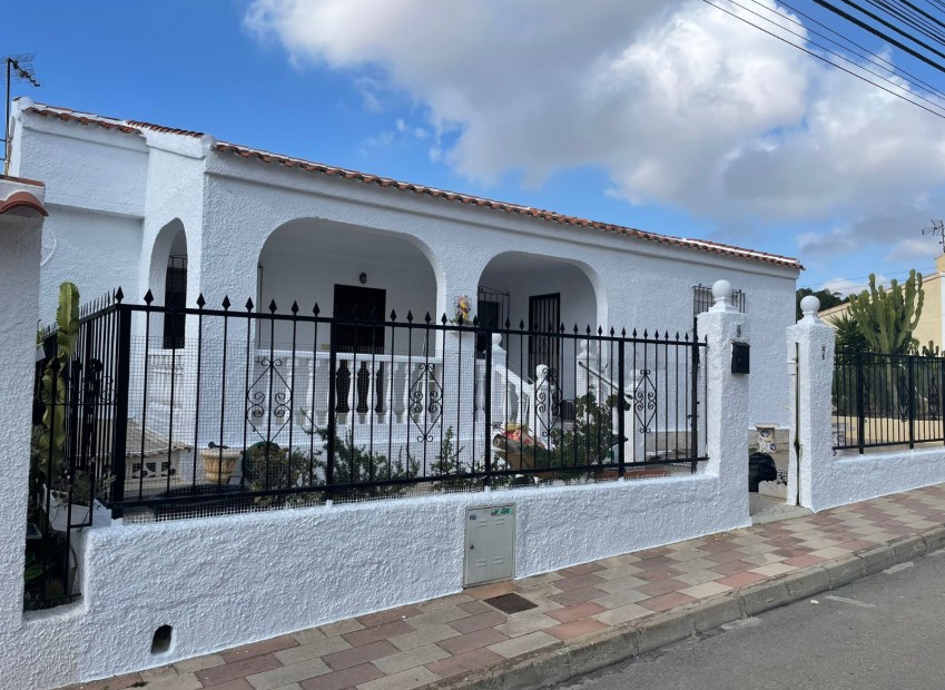 Sale - Detached house - San Fulgencio - Urb. La Marina