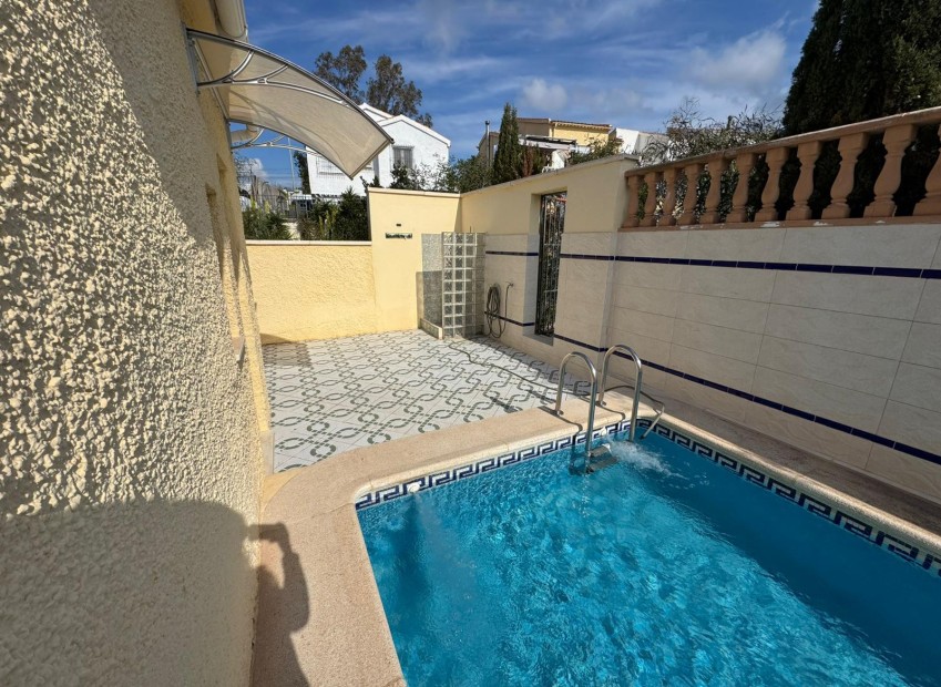 Sale - Detached house - San Fulgencio - Urb. La Marina