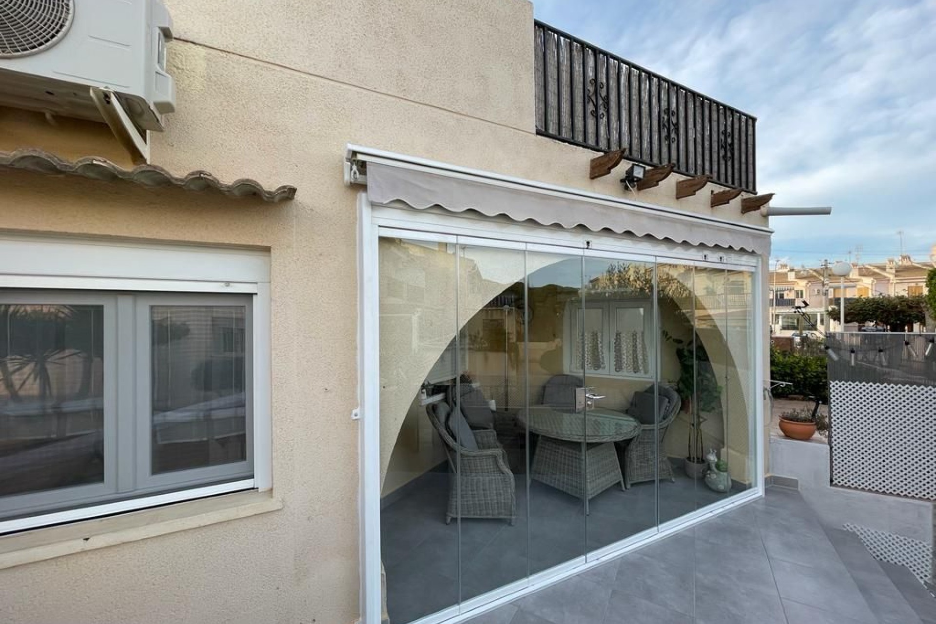 Sale - Reihenhaus - Guardamar del Segura - Urbanisation Buenavista