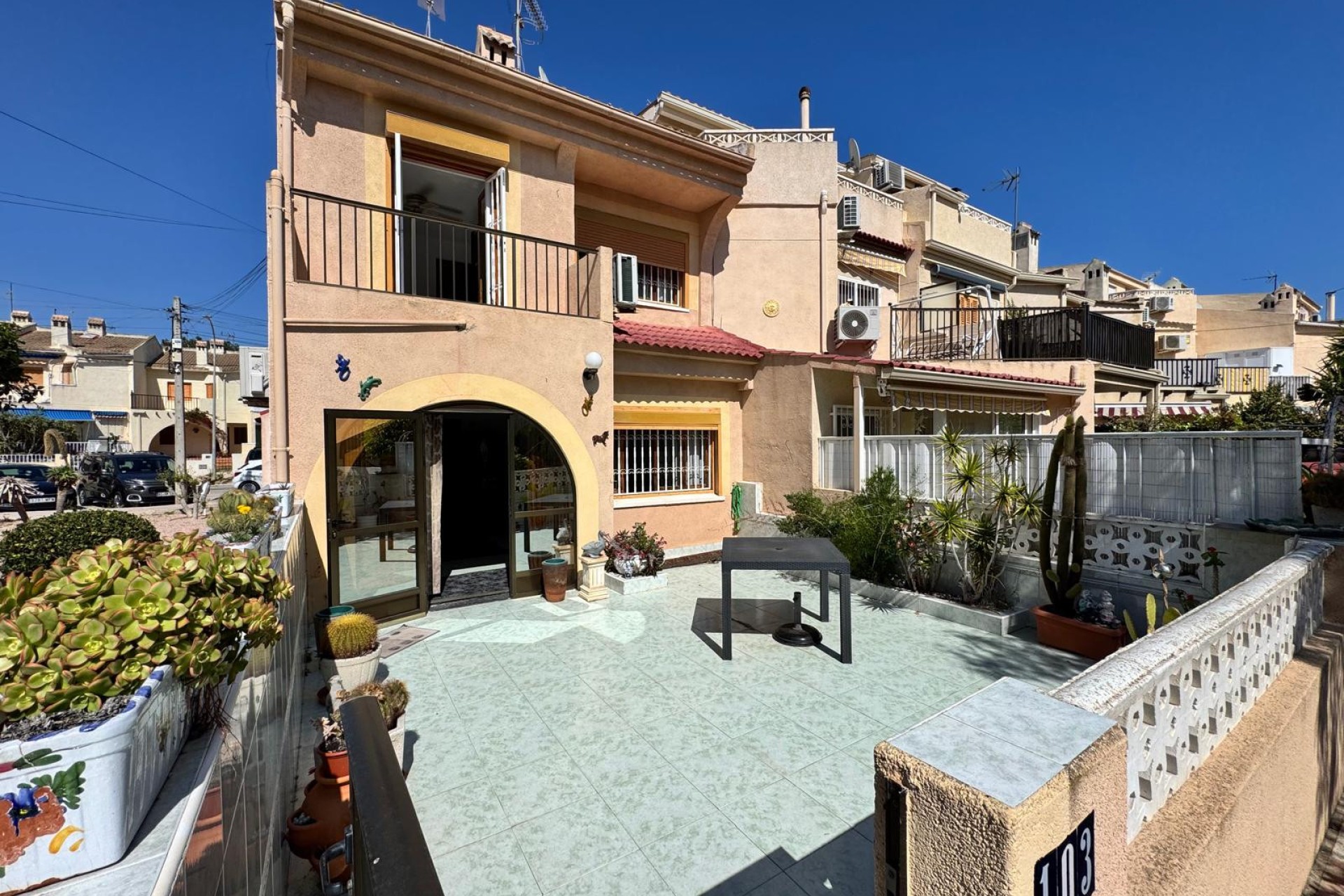 Sale - Terraced house - Guardamar del Segura - Urbanization Buenavista