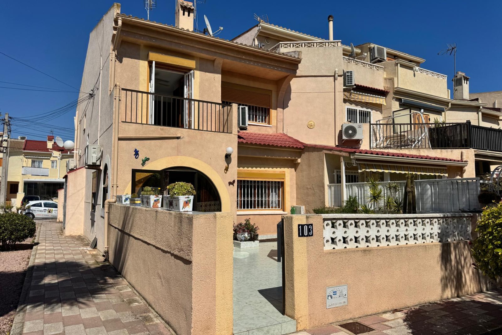 Sale - Terraced house - Guardamar del Segura - Urbanization Buenavista