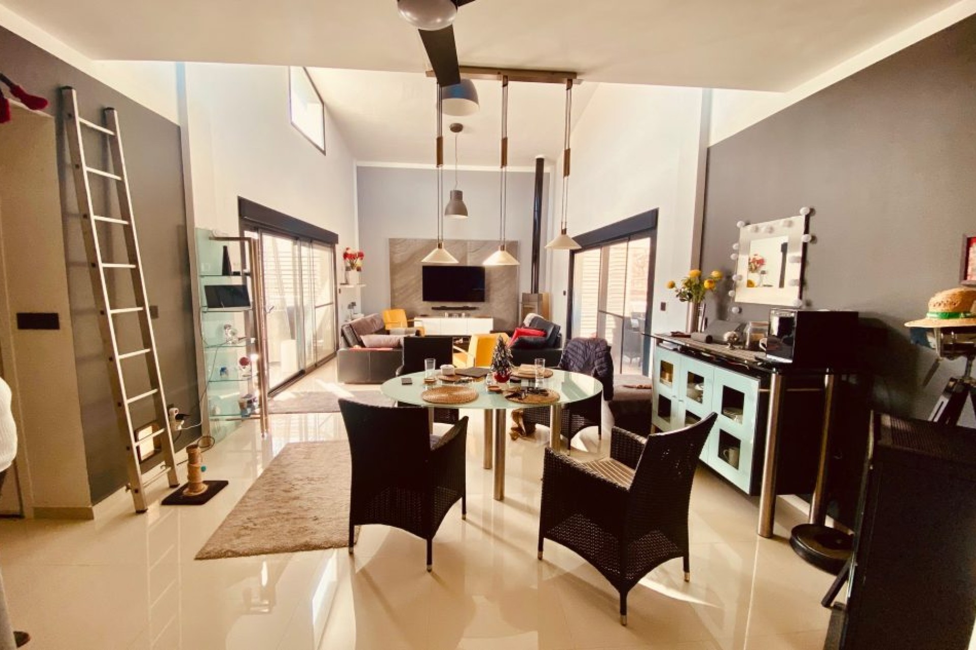 Sale - Villa - Alicante