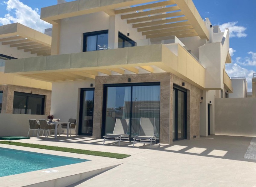 Sale - Villa - Los Montesinos - La Herrada