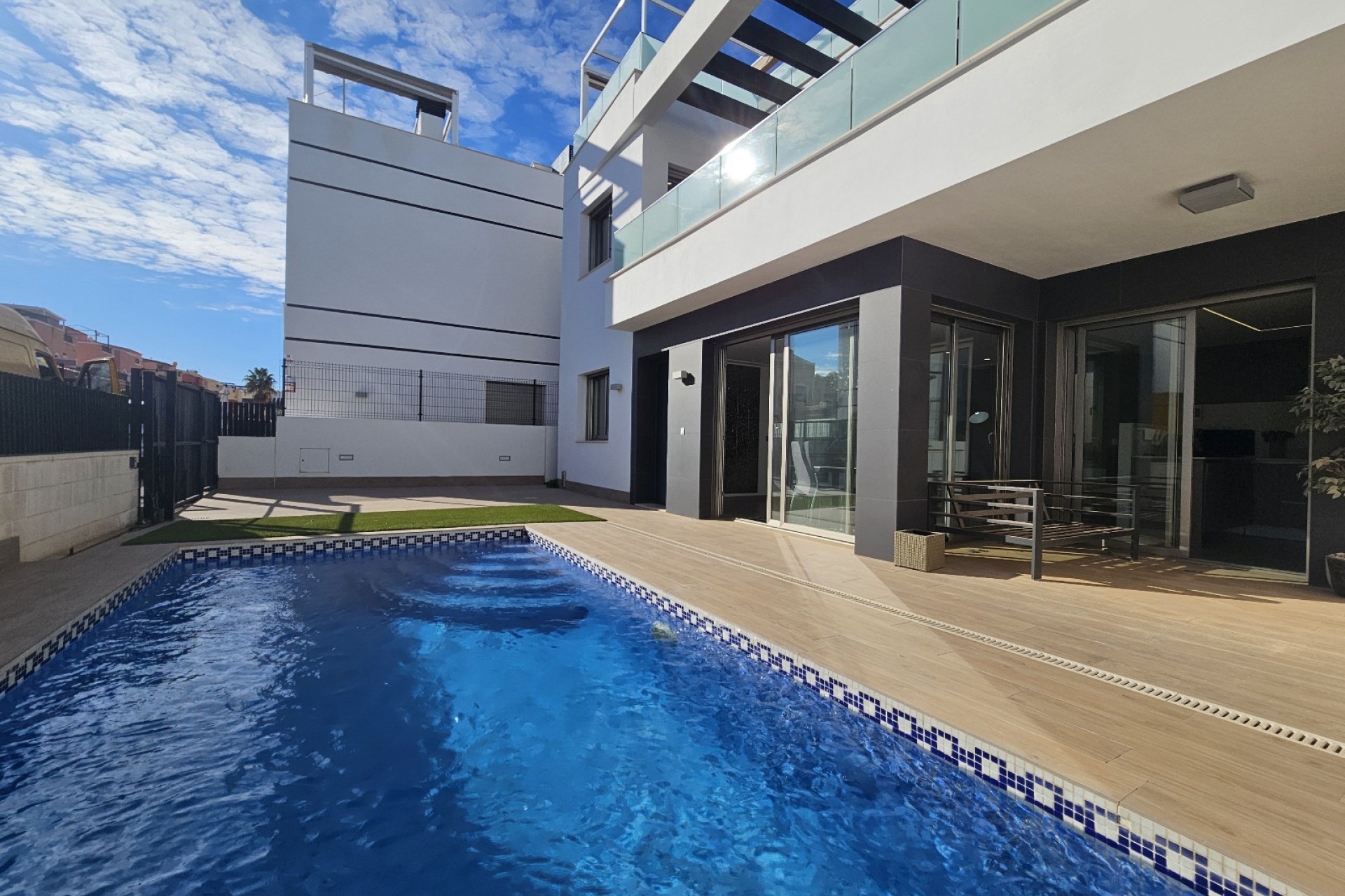 Sale - Villa - Orihuela - Villamartin