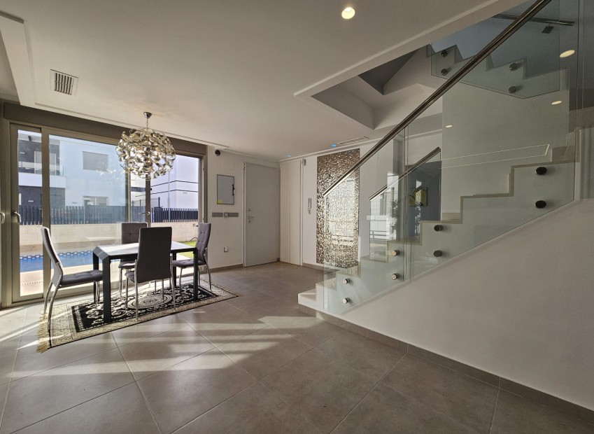 Sale - Villa - Orihuela - Villamartin