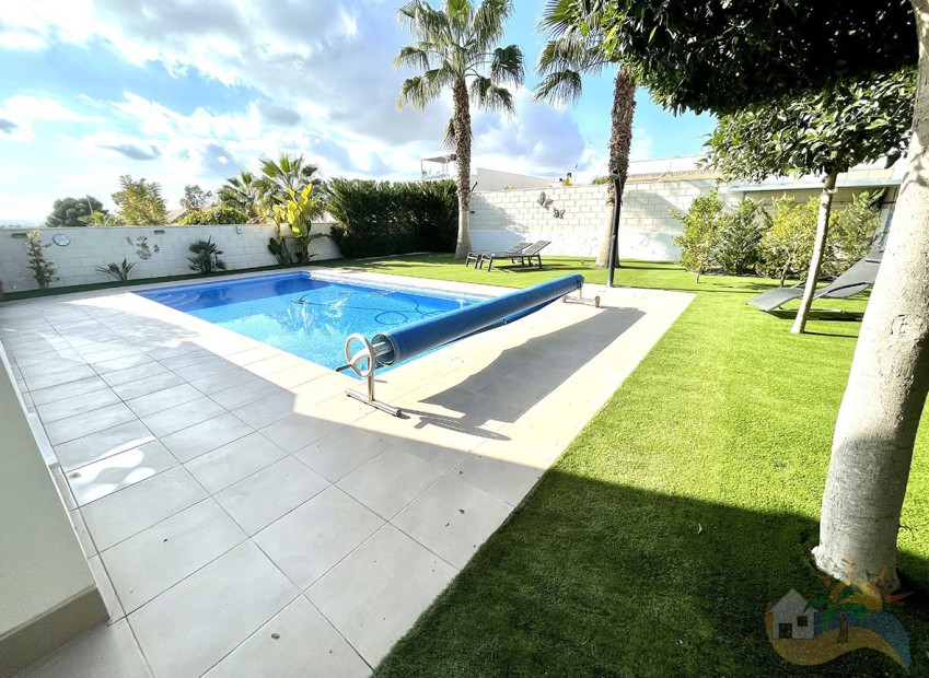 Sale - Villa - San Fulgencio - Urb. La Marina