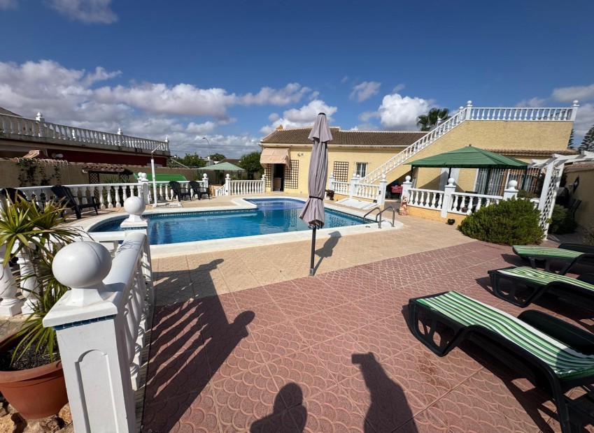 Sale - Villa - Torrevieja - Nord Torrevieja