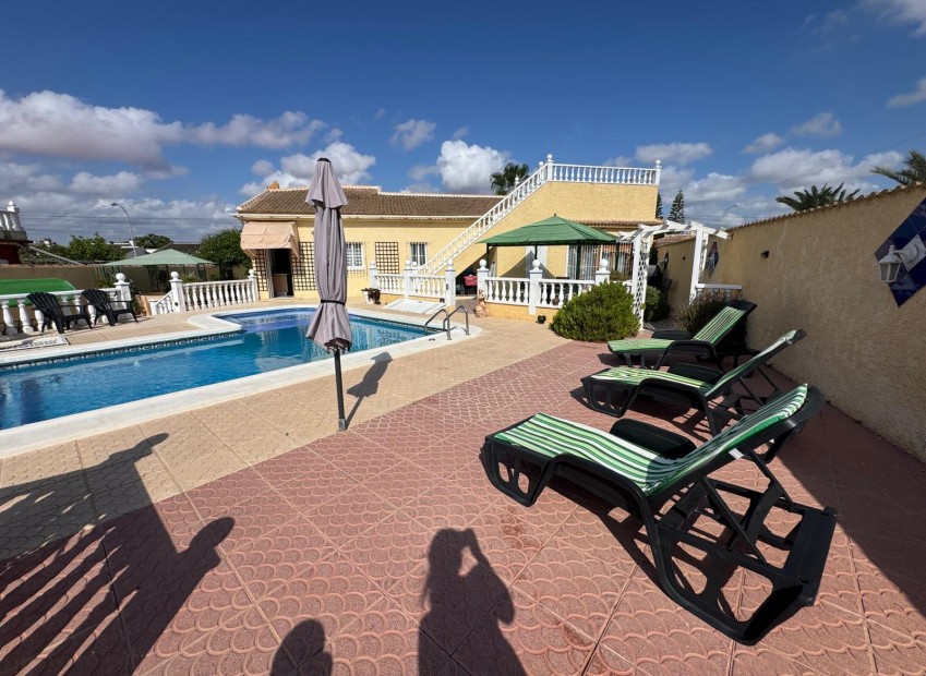 Sale - Villa - Torrevieja - Nord Torrevieja