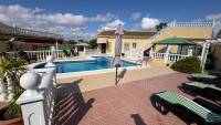 Sale - Villa - Torrevieja - North Torrevieja