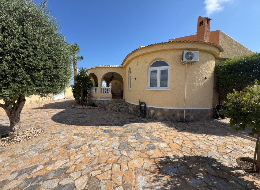 Sale - Villa - Torrevieja - North Torrevieja