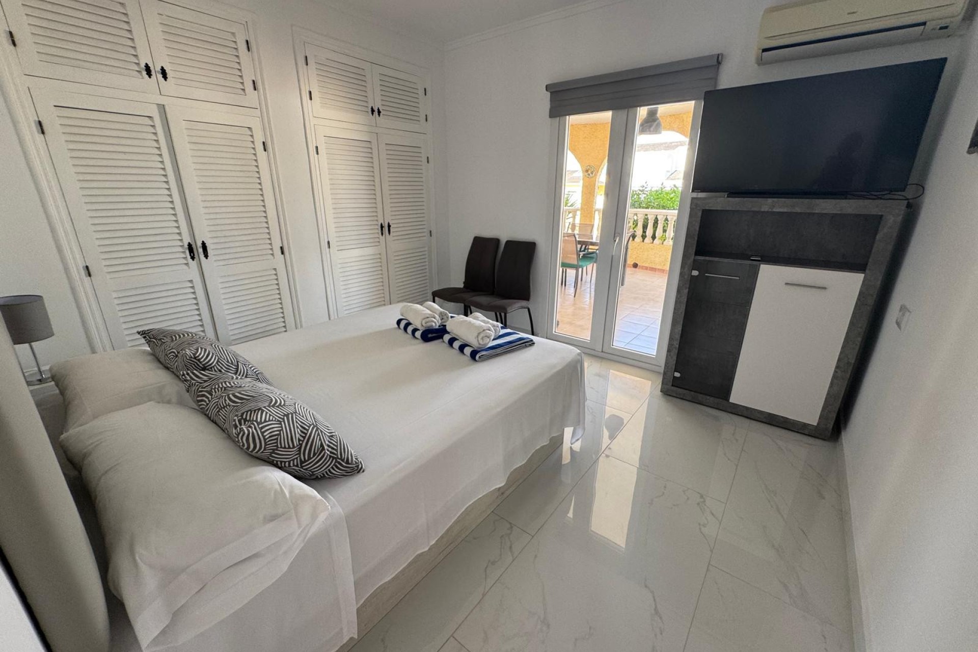 Sale - Villa - Torrevieja - North Torrevieja