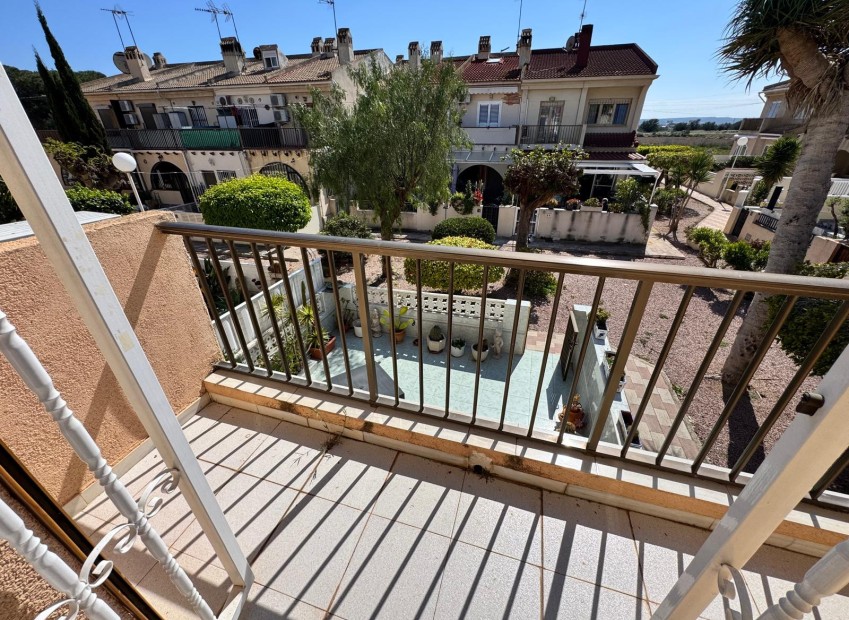 Venta - Casa adosada - Guardamar del Segura - Urbanización Buenavista