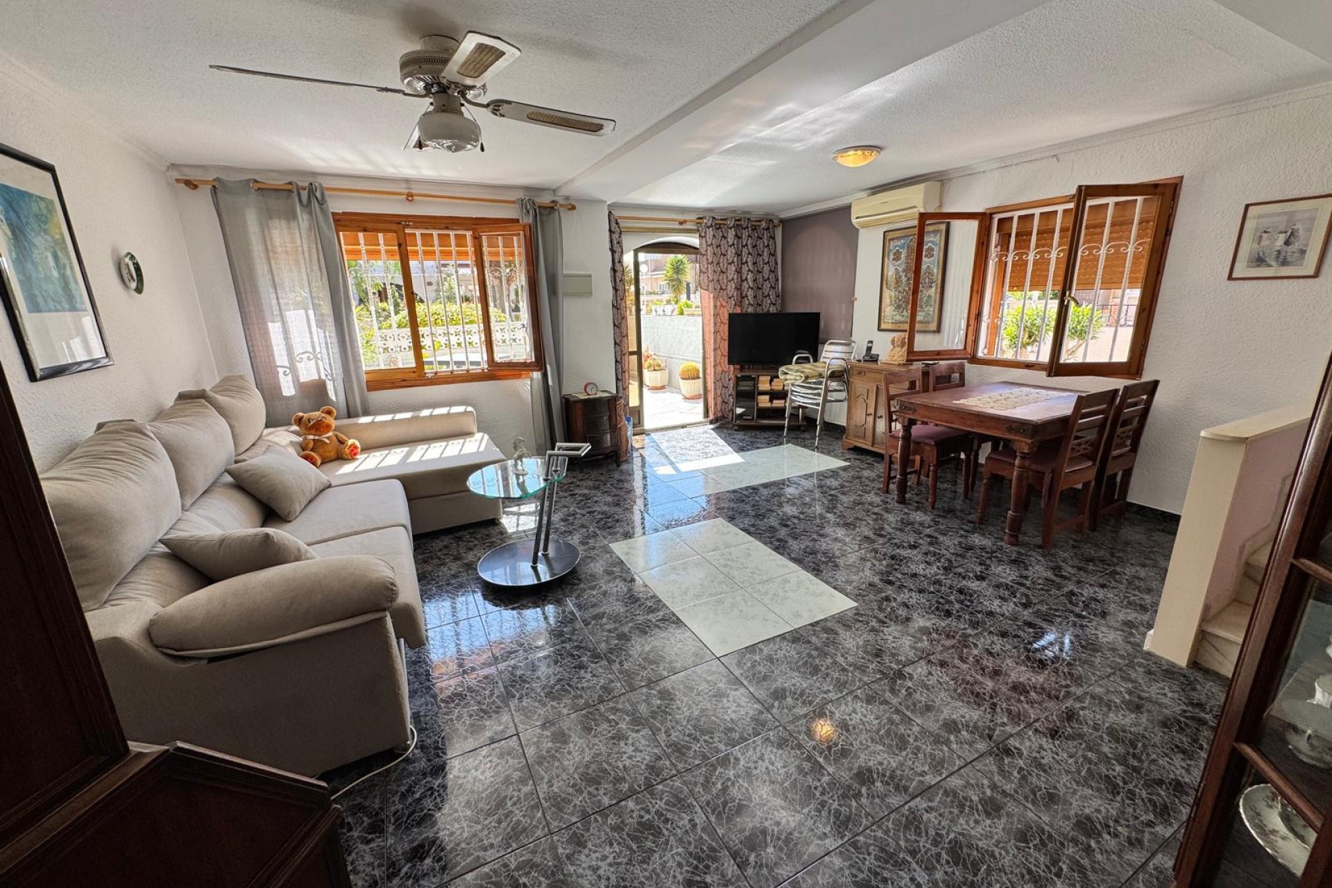 Venta - Casa adosada - Guardamar del Segura - Urbanización Buenavista