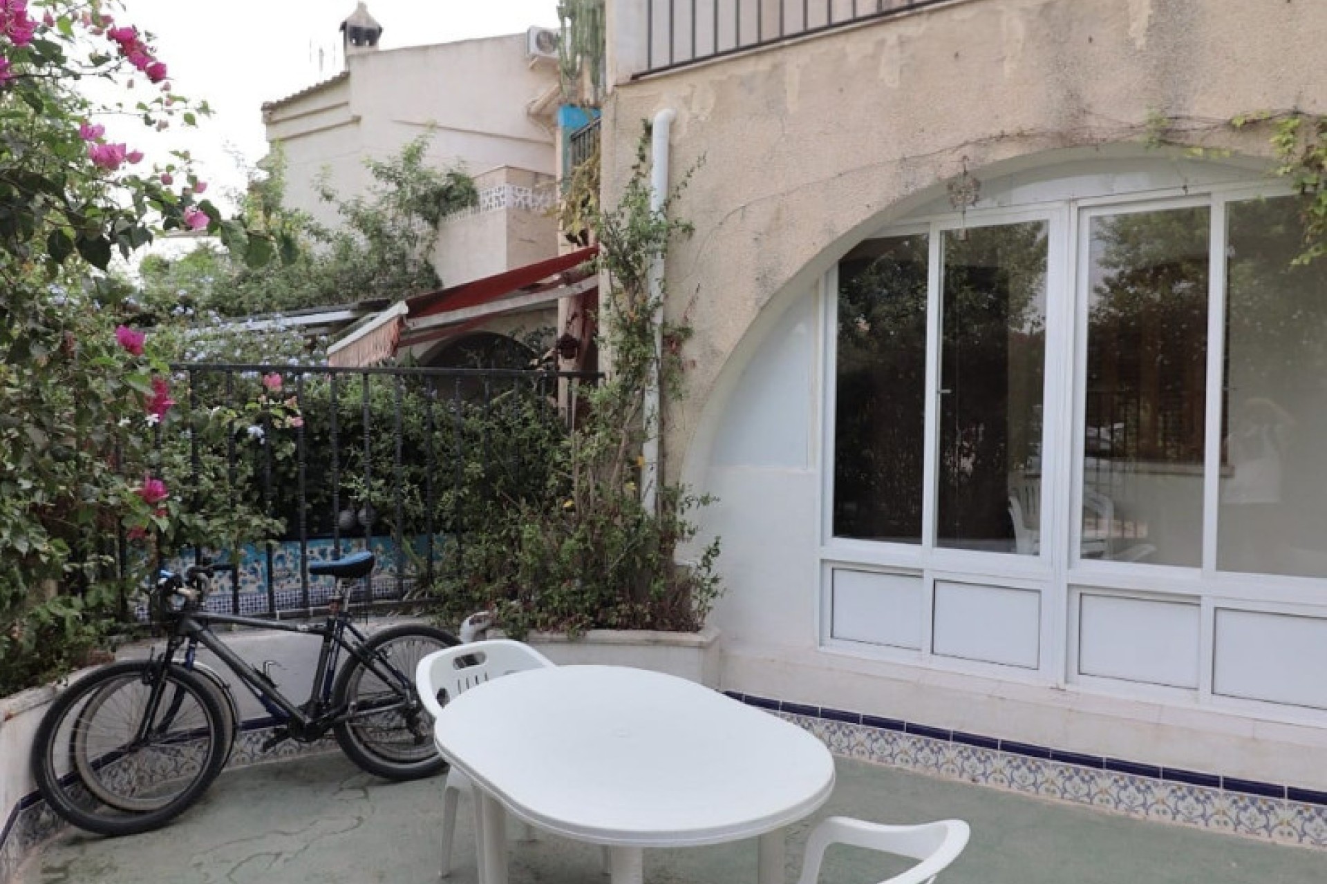 Venta - Casa adosada - Guardamar del Segura - Urbanización Buenavista