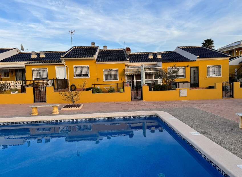 Venta - Casa adosada - San Fulgencio - Urb. La Marina