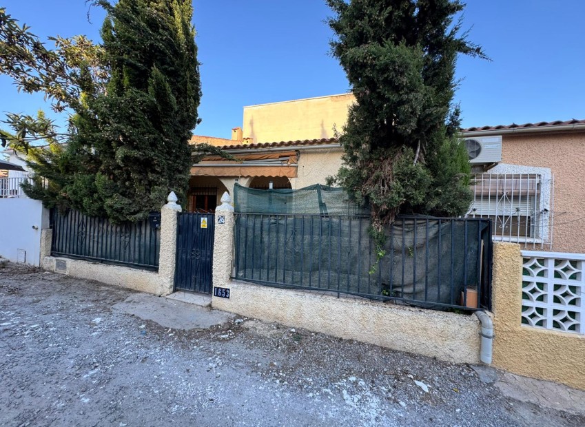Venta - Casa adosada - San Fulgencio - Urb. La Marina