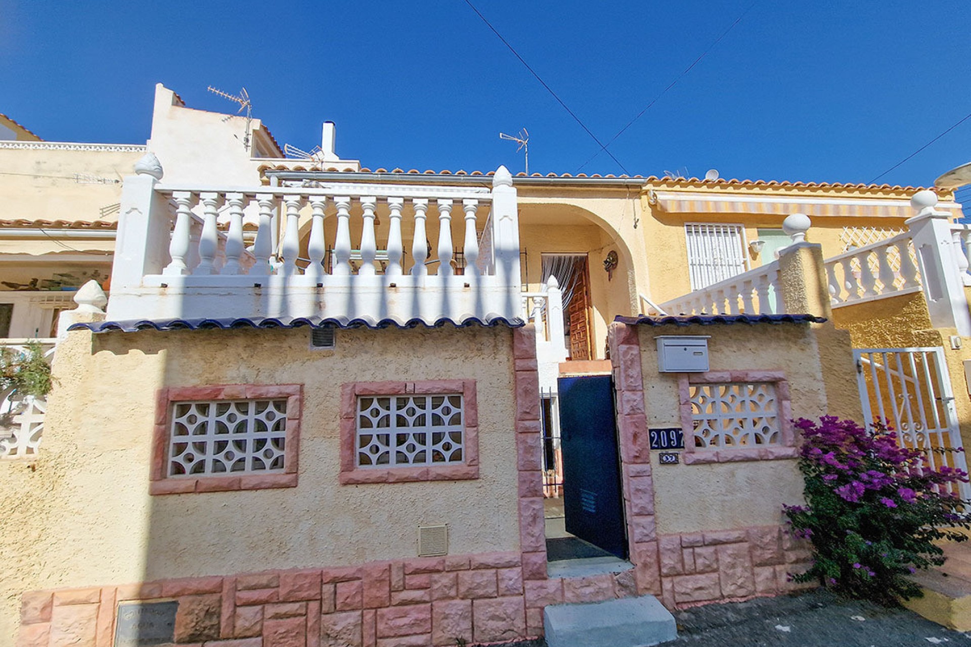 Venta - Casa adosada - San Fulgencio - Urb. La Marina