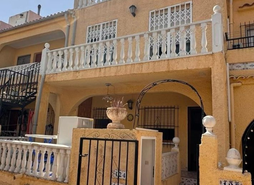 Venta - Casa adosada - San Fulgencio - Urb. La Marina