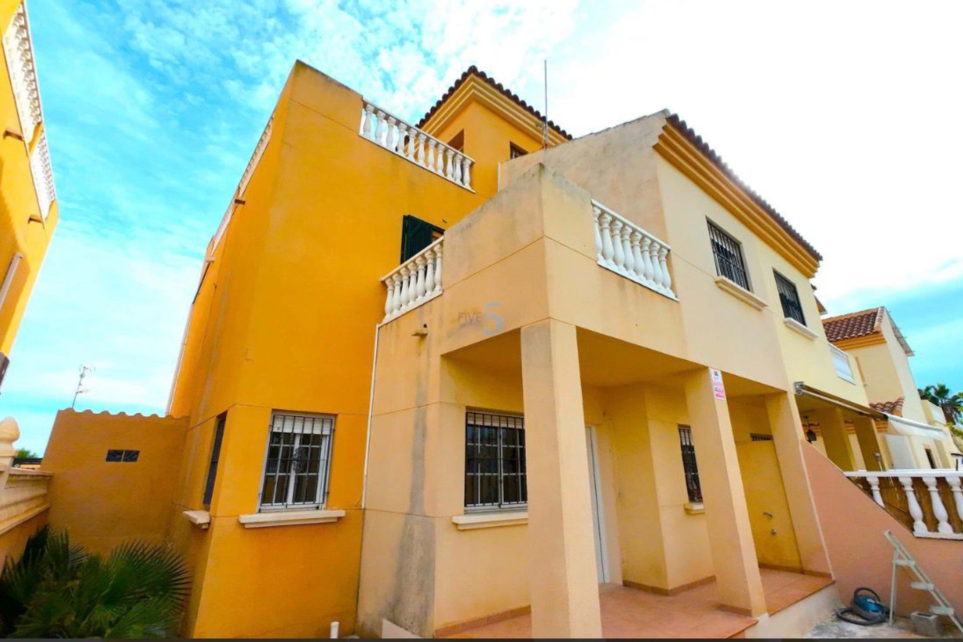 Venta - Casa adosada - Torrevieja - Centro de Torrevieja
