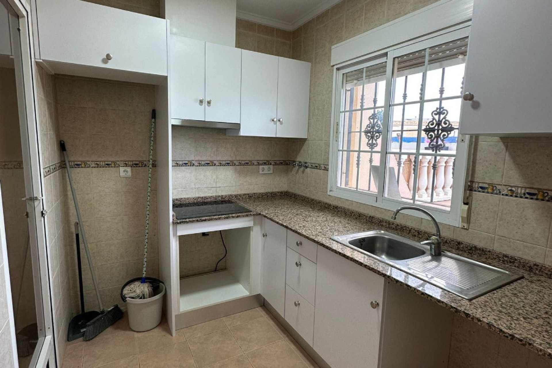 Venta - Casa adosada - Torrevieja - Centro de Torrevieja