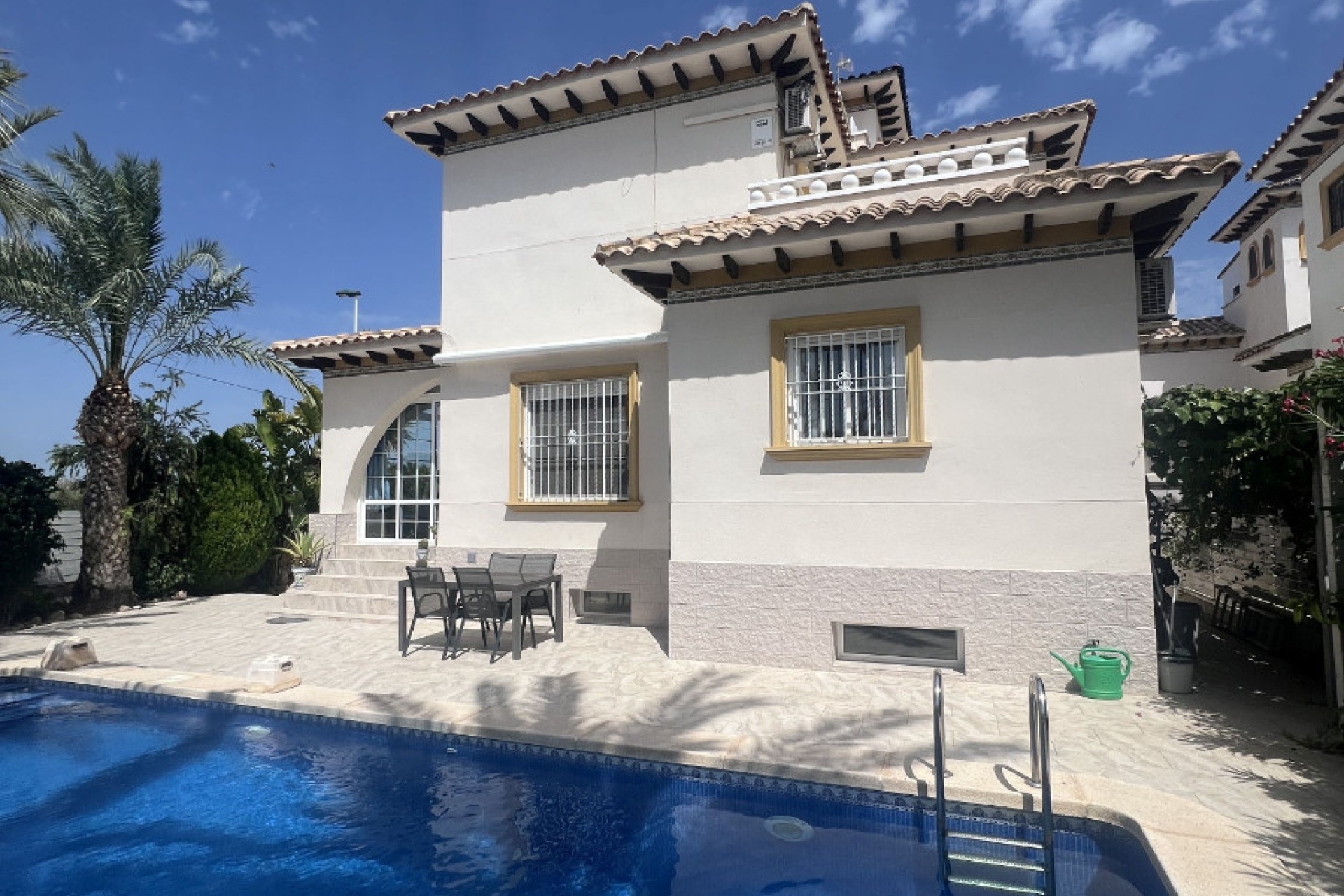Venta - Chalet independiente - Elche - El Pinet 