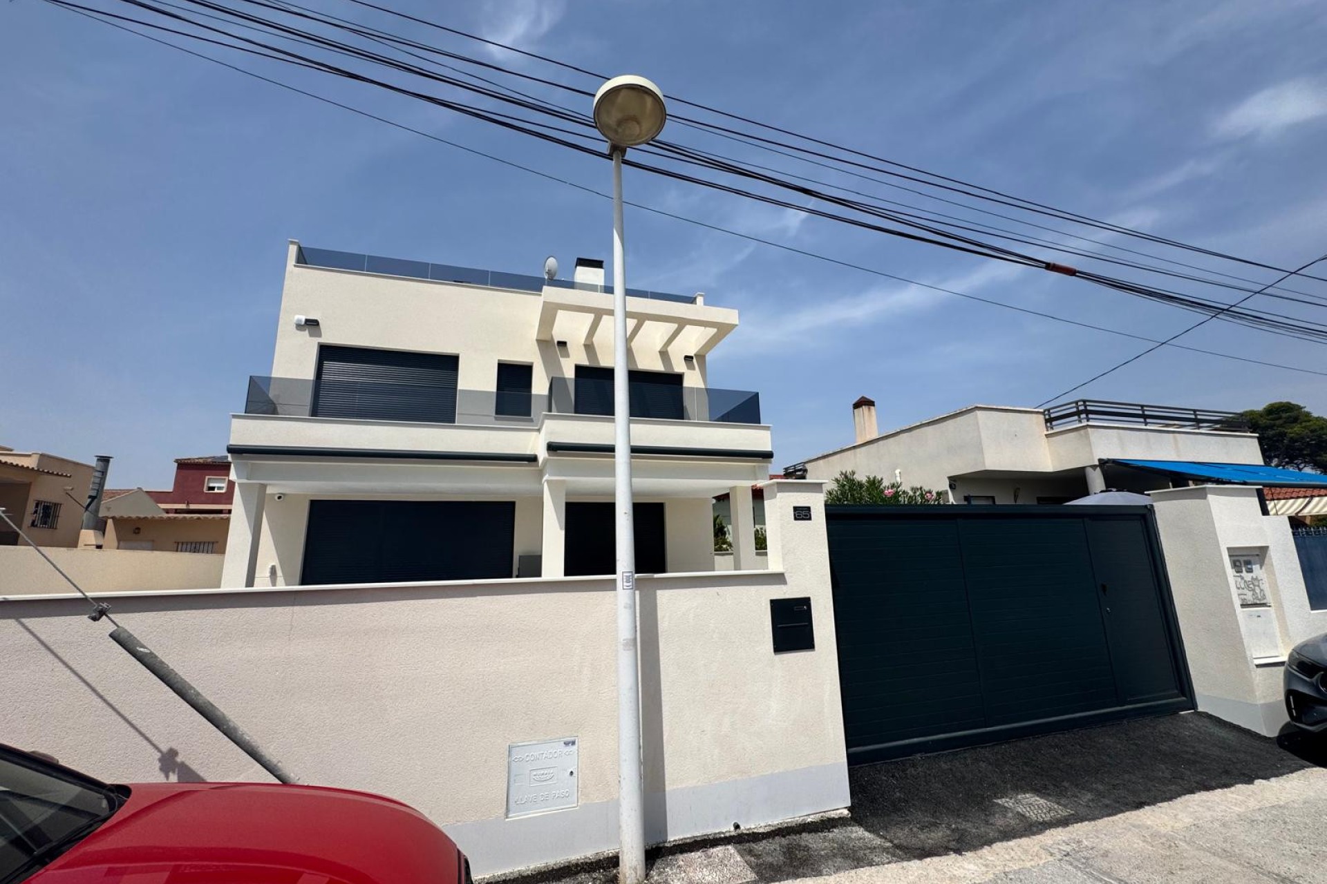 Venta - Chalet independiente - Guardamar del Segura - Urbanización Buenavista