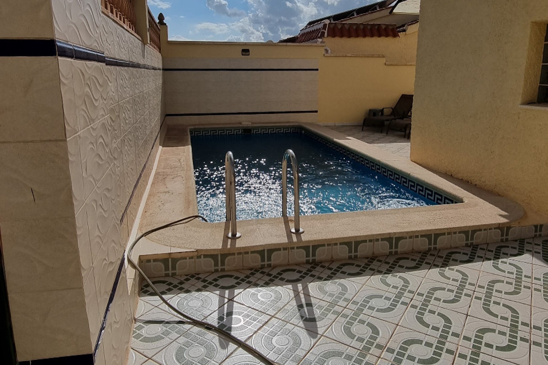 Venta - Chalet independiente - San Fulgencio - Urb. La Marina