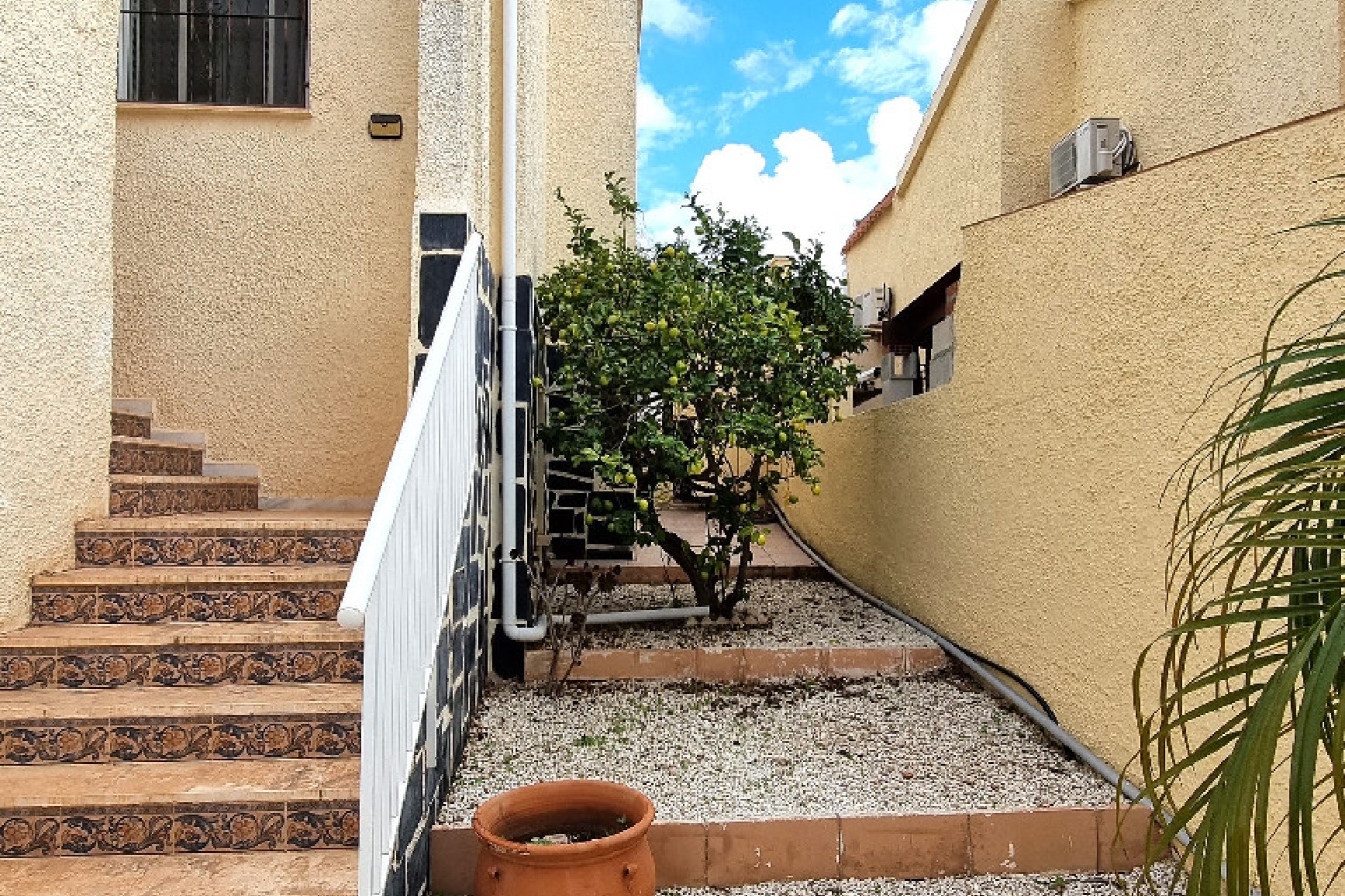 Venta - Chalet independiente - San Fulgencio - Urb. La Marina