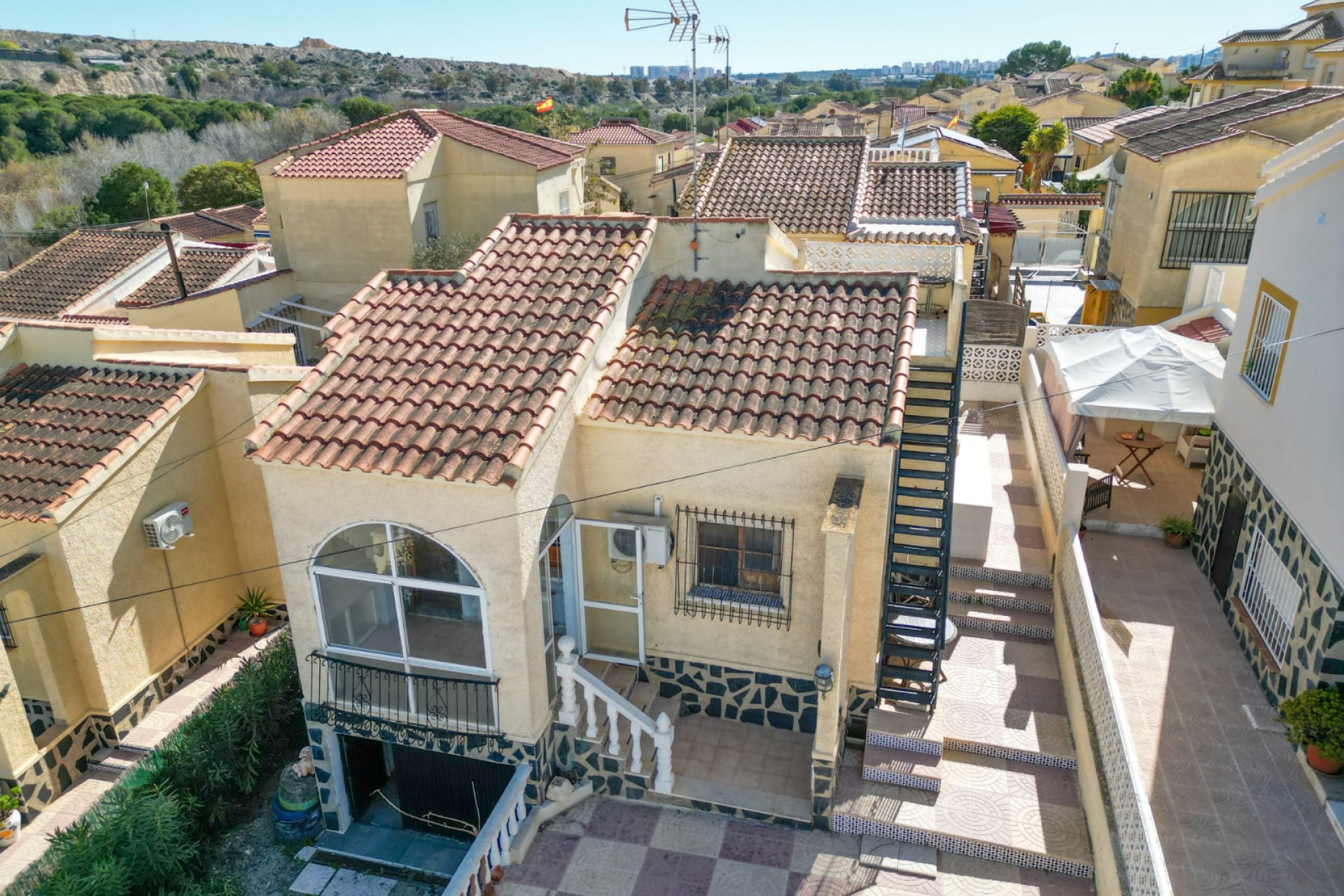 Venta - Chalet independiente - San Fulgencio - Urb. La Marina