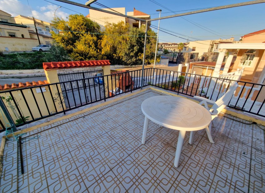 Venta - Chalet independiente - San Fulgencio - Urb. La Marina