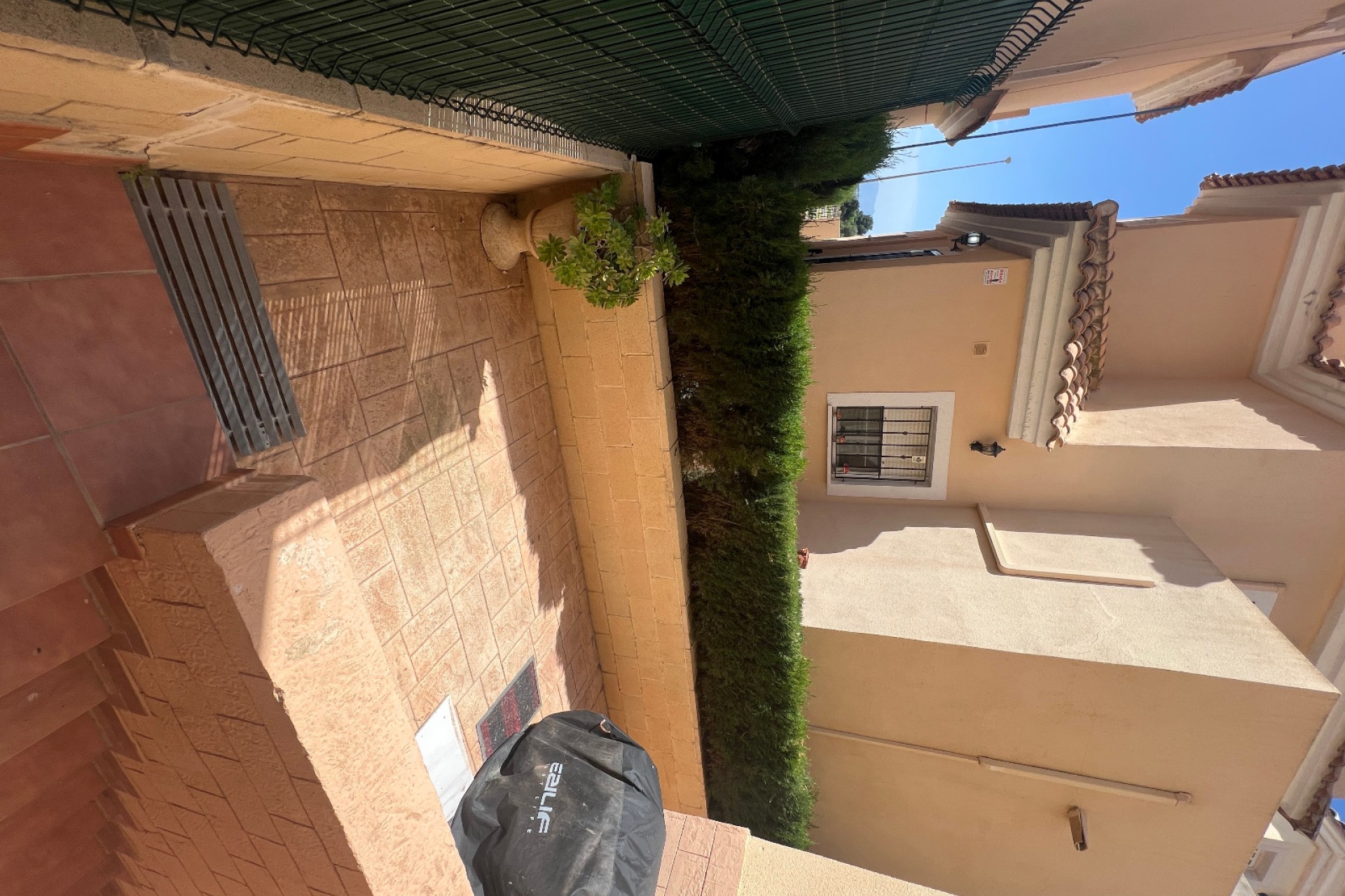 Venta - Chalet independiente - San Fulgencio - Urb. La Marina