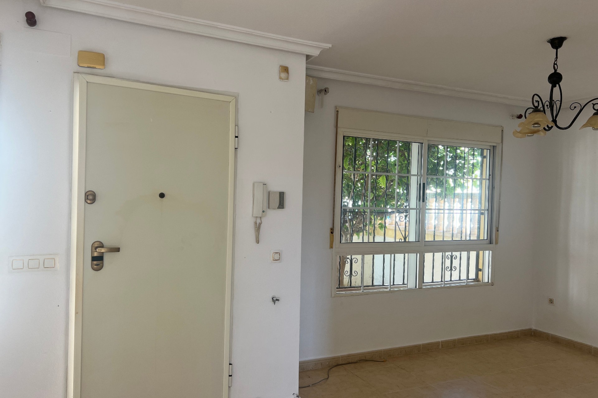 Venta - Chalet independiente - San Fulgencio - Urb. La Marina