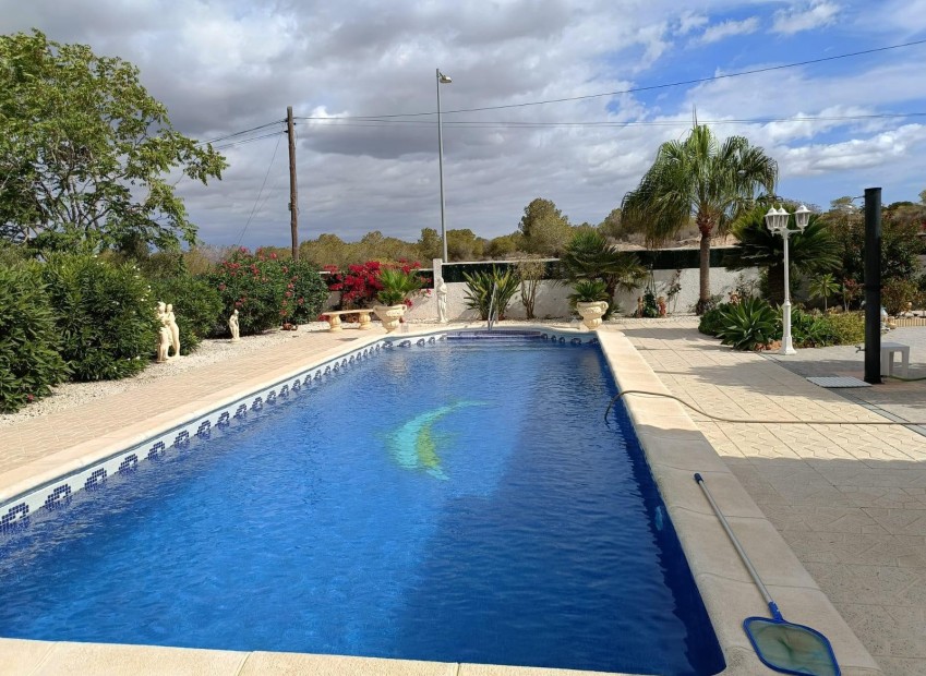 Venta - Chalet independiente - San Fulgencio - Urb. La Marina