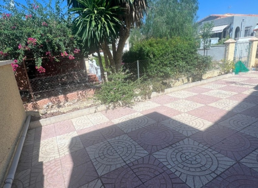 Venta - Chalet independiente - San Fulgencio - Urb. La Marina