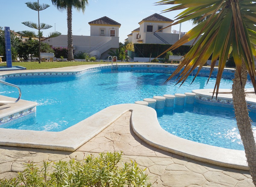 Venta - Chalet independiente - San Fulgencio - Urb. La Marina