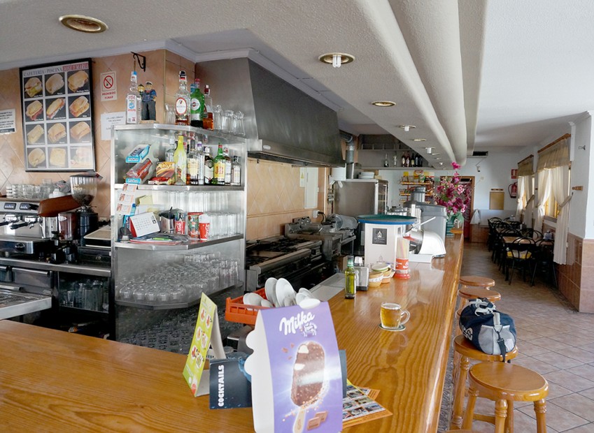 Venta - Comercial - Guardamar del Segura - Urbanización Buenavista