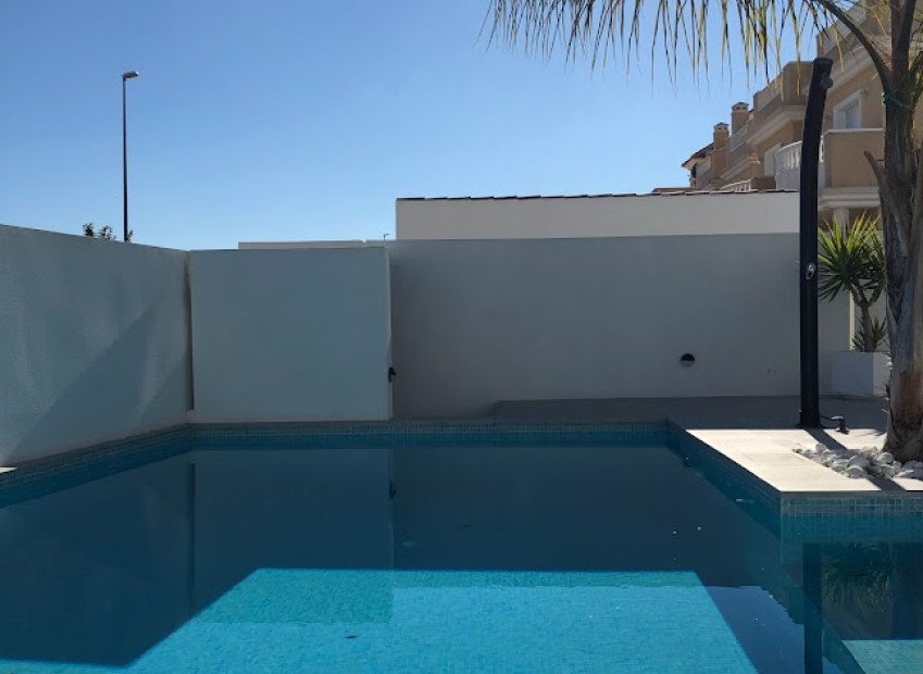 Venta - Villa de lujo  - San Fulgencio - Urb. La Marina