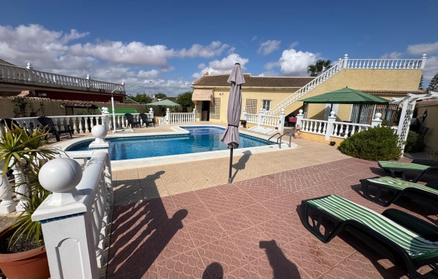 Villa - Venta - Torrevieja - 6018