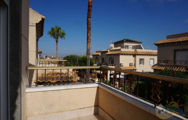 Sale - Quad - San Fulgencio - Urb. Oasis