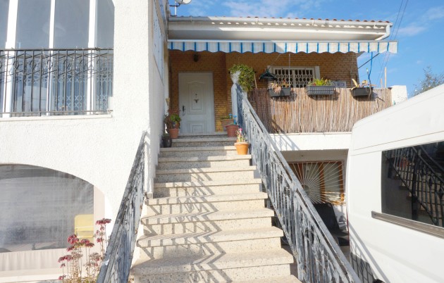 Sale - Detached house - San Fulgencio - Urb. Oasis