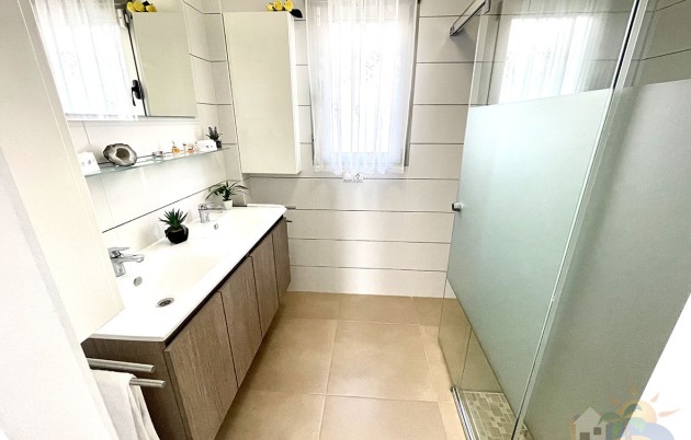 Sale - Villa - San Fulgencio - Urb. La Marina