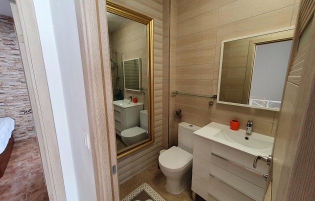 Sale - Apartment - Torrevieja - Aguas Nuevas
