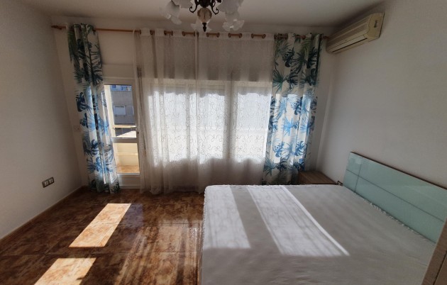 Sale - Apartment - Torrevieja - Aguas Nuevas