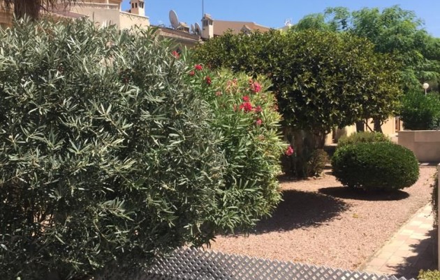 Sale - Terraced house - Guardamar del Segura - Urbanization Buenavista